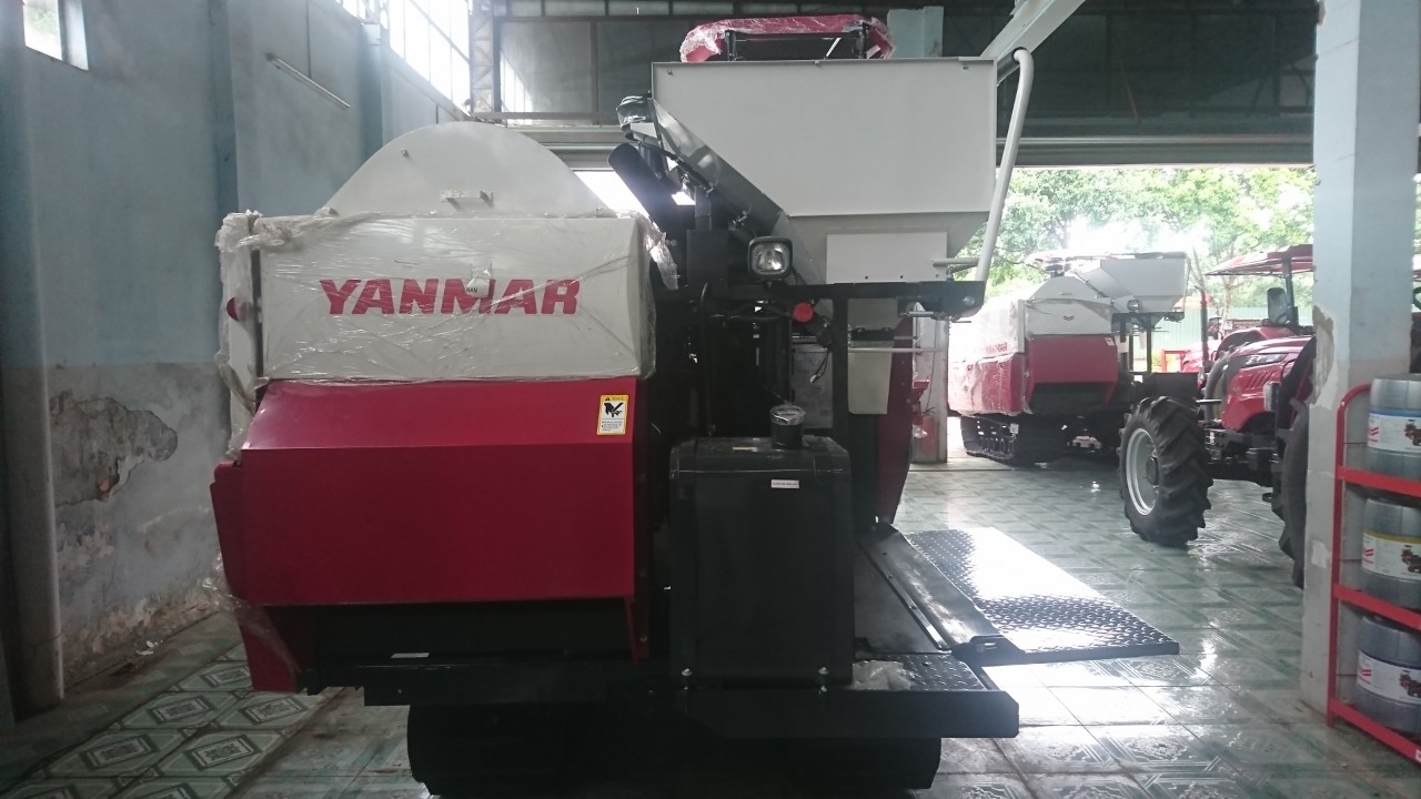 Máy gặt đập liên hợp Yanmar AW82V