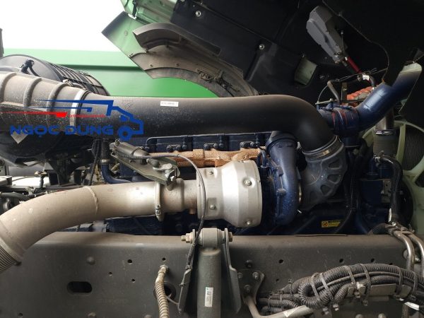 Xe Đầu Kéo HOWO 430HP Động Cơ WEICHAI