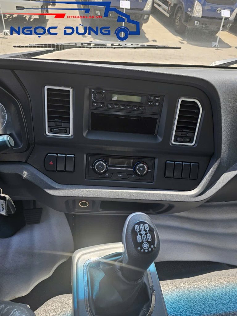 howo-st12090d-e5-7-1 Nội thất Xe tải Howo ST12090D - E5