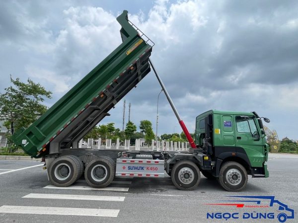 Xe Ben HOWO V7G Thùng Đúc Nhập Khẩu