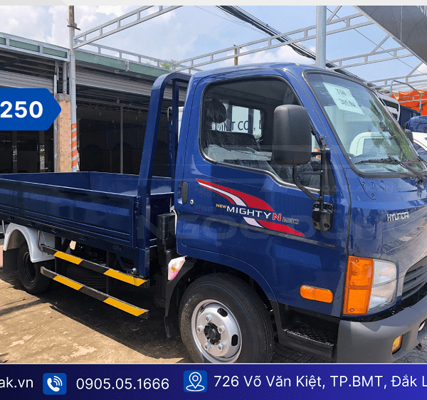 Hyundai N250 thùng lửng màu xanh