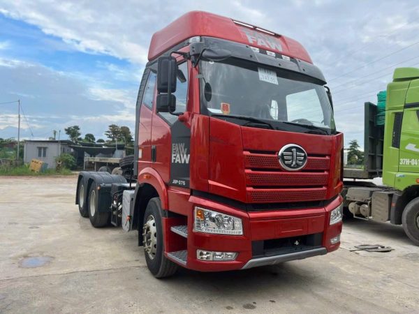 Xe Đầu Kéo FAW J6P 375HP 2 Cầu