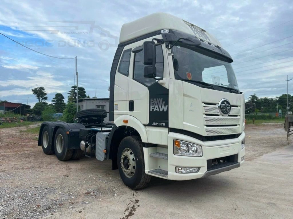 Xe Đầu Kéo FAW J6P 375HP 2 Cầu