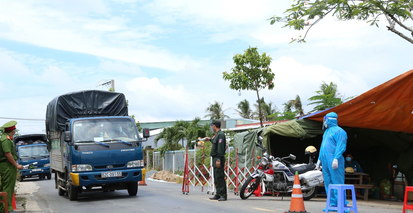 Thực hiện khai báo ý tế khi đăng ký luồng xanh