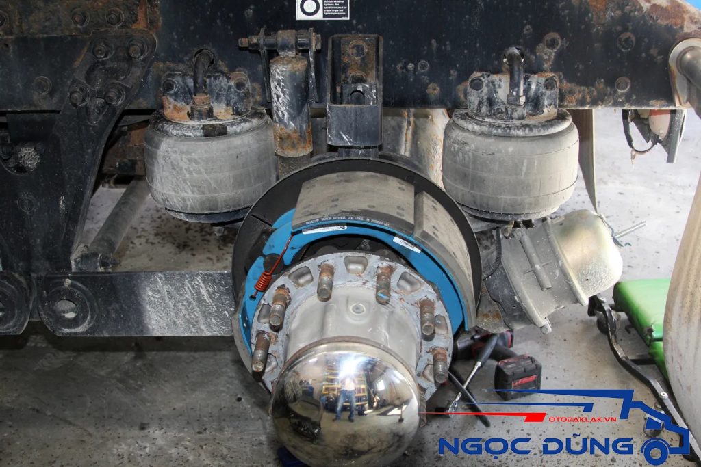 Hệ thống phanh khí nén là gì?