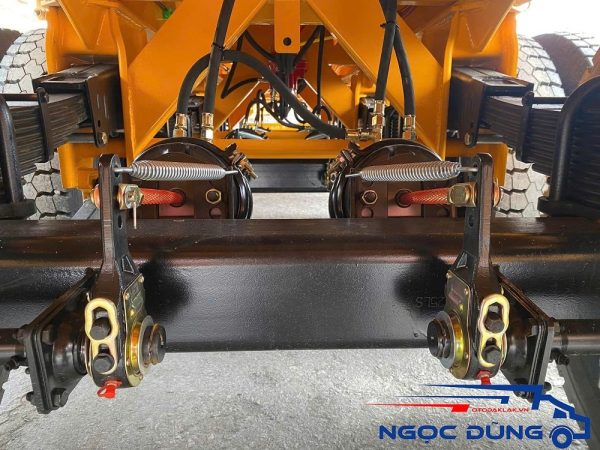 Sơ Mi Rơ Moóc Xương Chở Container YONGCHAO YXY9400TPB 3 Trục Tải 32 Tấn