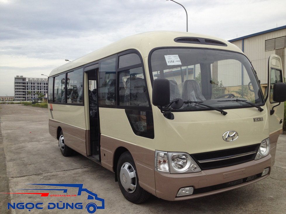 Xe du lịch CKD