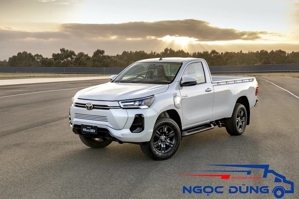 Xe bán tải Toyota Hilux