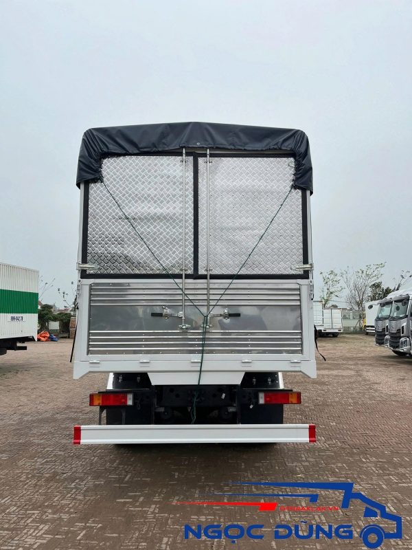 Xe Tải Dongfeng 8x4 Thùng Mui Bạt 17.5 Tấn - Model DFH1310A3