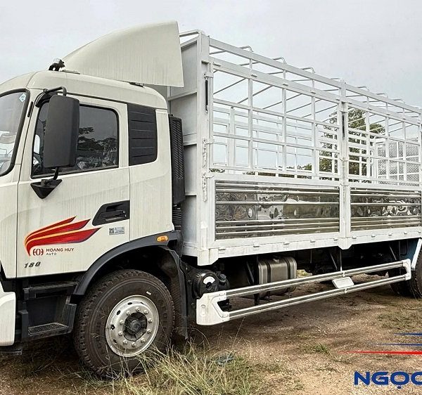 Xe Tải Dongfeng ISB180 4x2 Thùng Mui Bạt 8.2m Tải Trọng 9.1 Tấn
